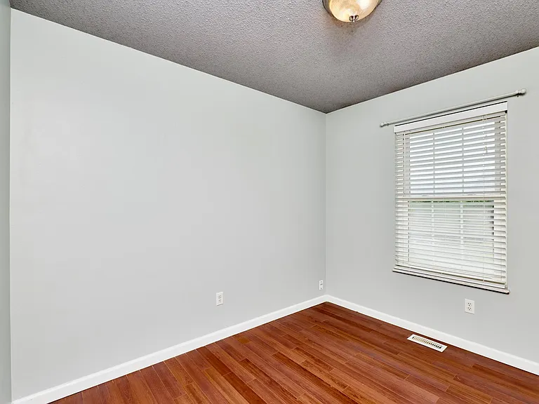 6001 La Chateau Ct — Photo 15