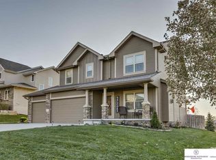 17339 Monroe Cir, Omaha, NE 68135