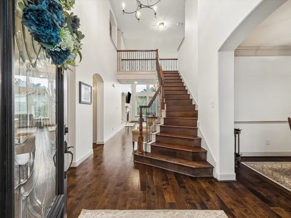 5919 Majestic Pines Dr, Kingwood, TX 77345