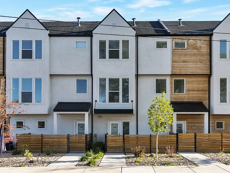 Spring Run Townhomes — Photo 9