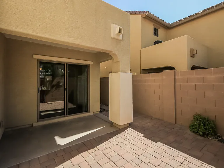 2456 E Vermont Dr — Photo 17