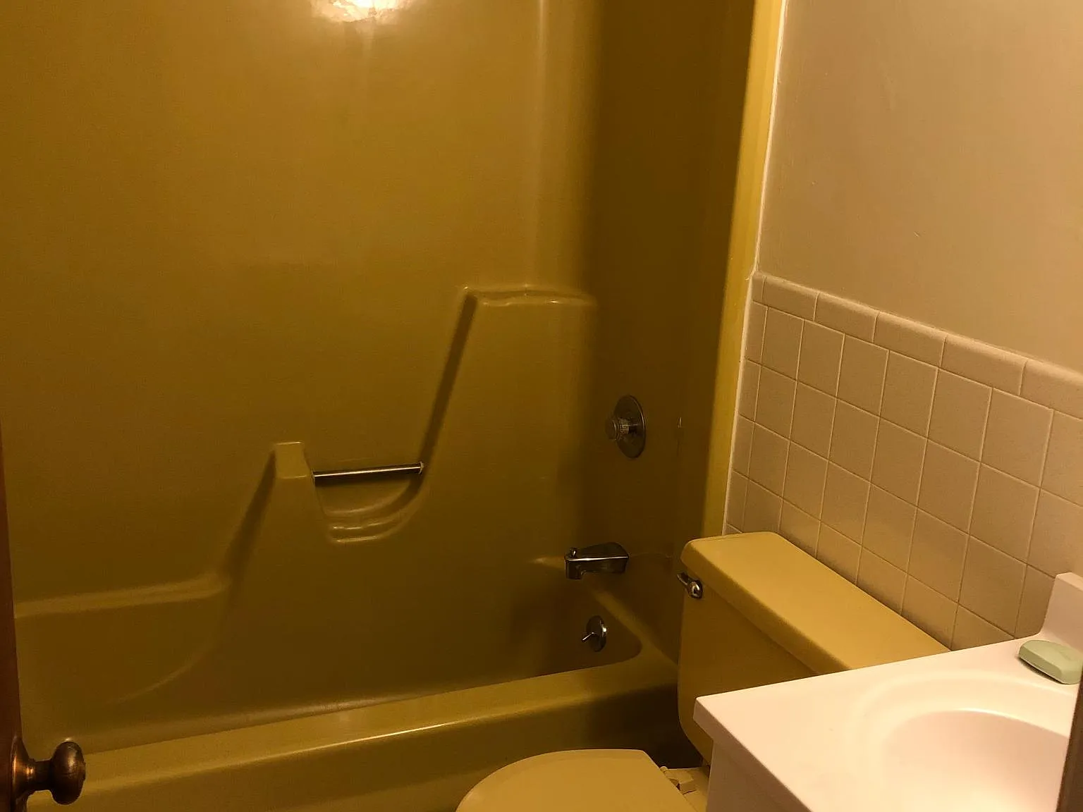 Studio, 484 sqft, $1,400 — Photo 3