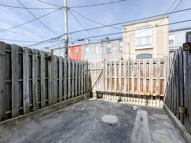 112 N Streeper St — Photo 25