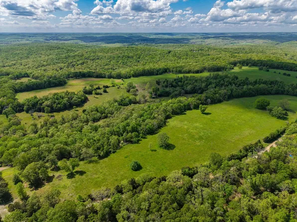 000 State Highway Dd, Ava, MO 65608