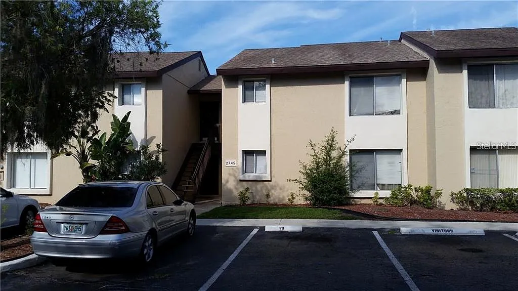 2 bed, 2.0 bath, 967 sqft, $1,625 — Photo 1