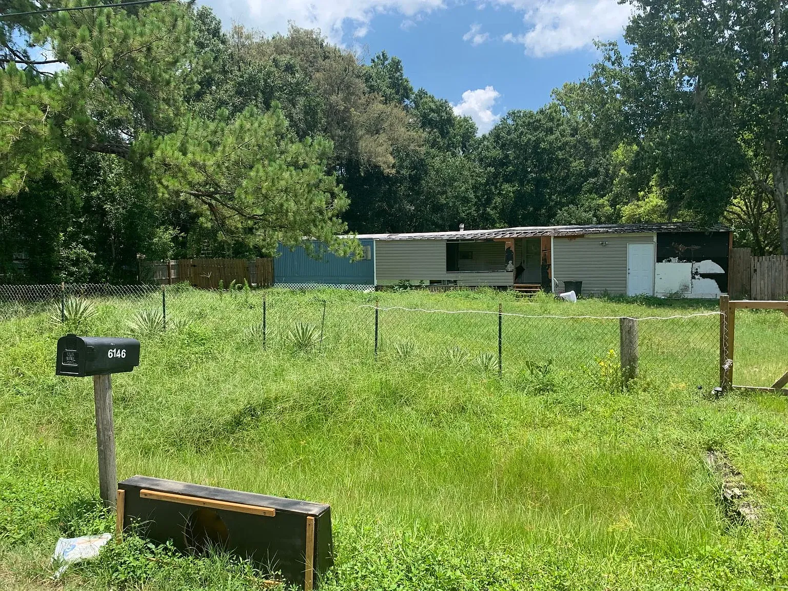 3 bed, 924 sqft, $1,200 — Photo 2