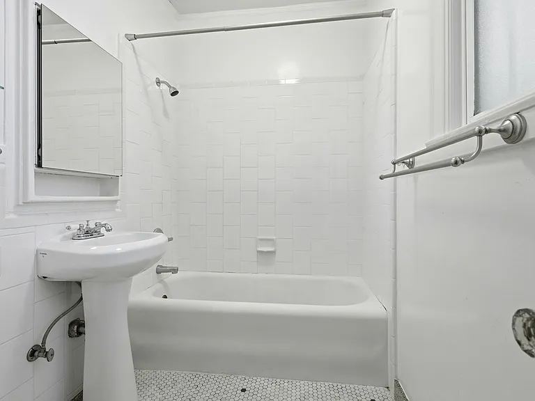 1550 Hayes St #1 — Photo 21