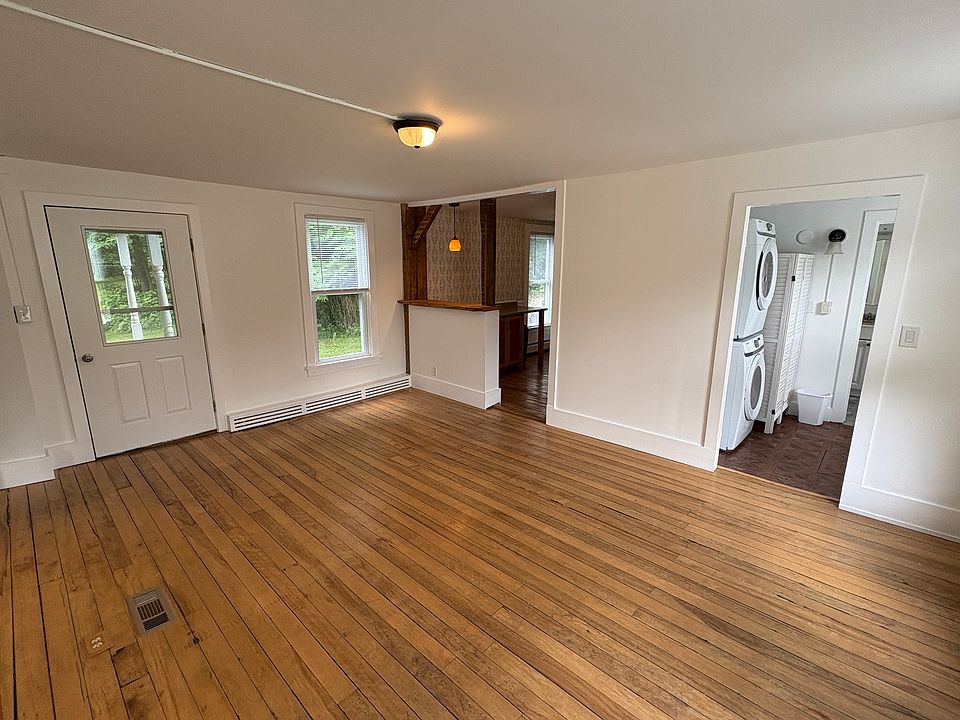 Dining room inside front door