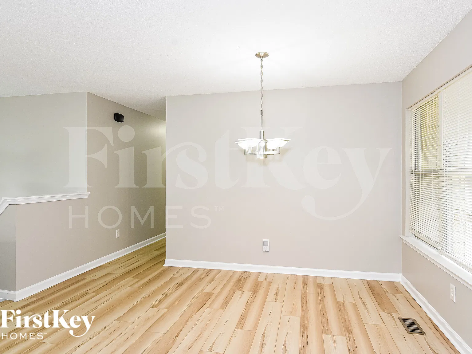 4 bed, 3.0 bath, 1796 sqft, $2,360 — Photo 3