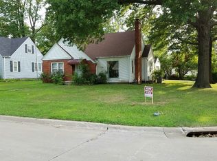 901 SW Wayne Ave, Topeka, KS 66606