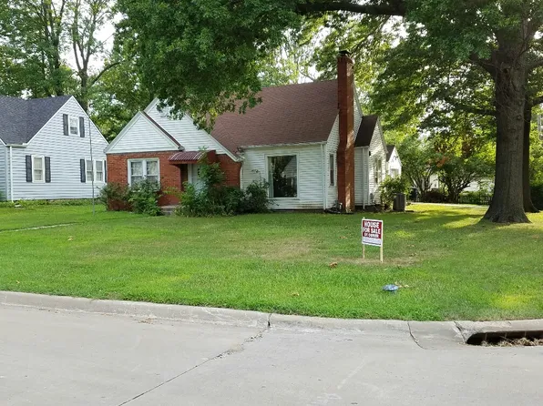 901 SW Wayne Ave, Topeka, KS 66606