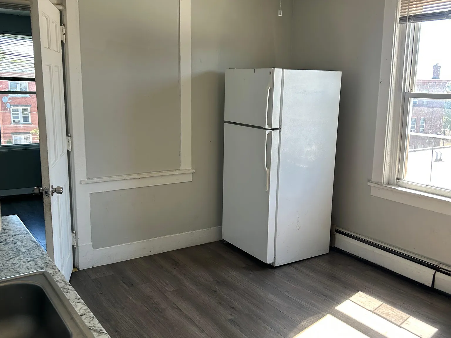 18 South Whitney Street - 2N — Photo 4