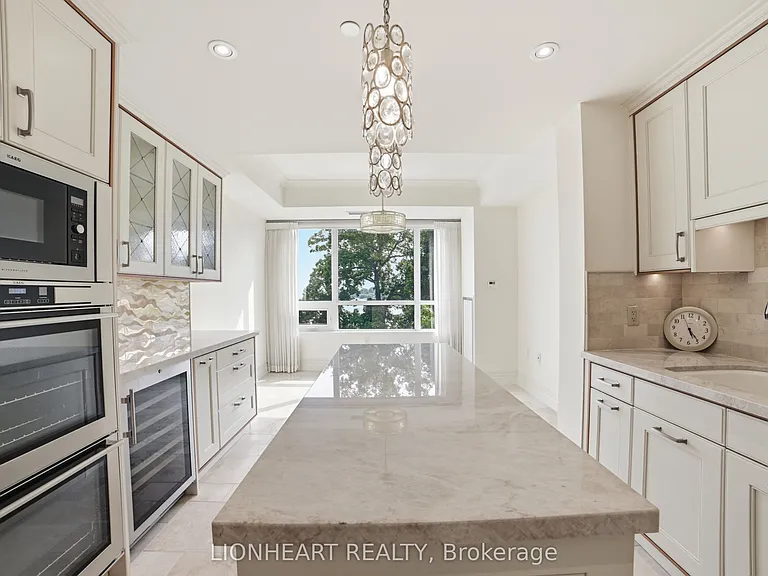 3500 Lakeshore Rd W #328C — Photo 26