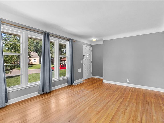 3rd image of 6417 14th Ave S