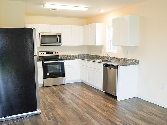 5th image of 26 NE 12th Terrace