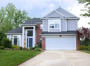 3583 Arbor Chase Ct NE, Grand Rapids, MI 49525