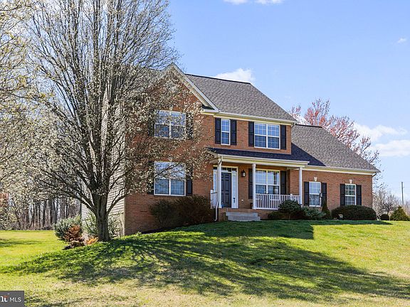 3rd image of 424 Breckenridge Way