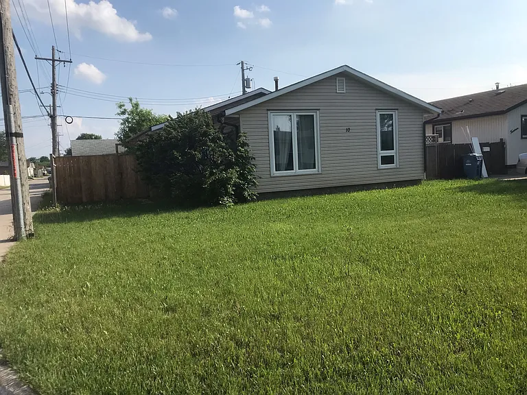 10 Kurt Ave — Photo 10
