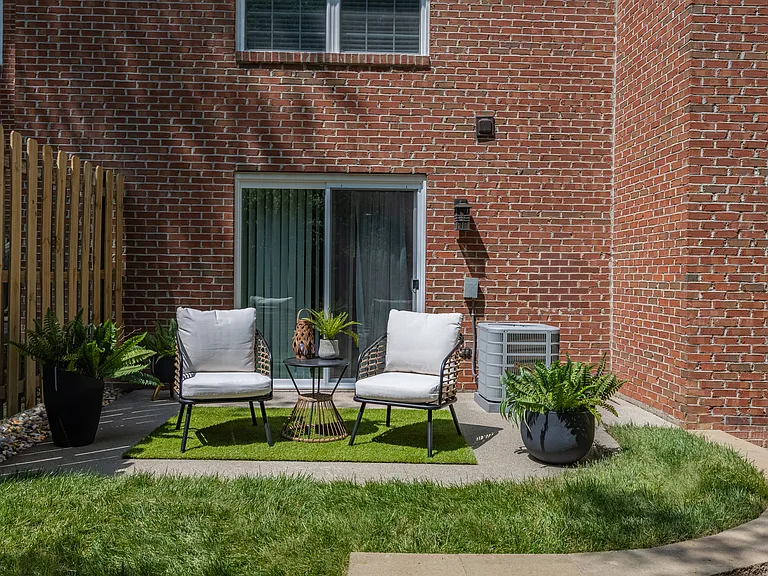 Ivy Hills Living Spaces — Photo 49