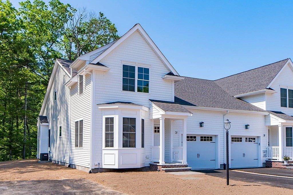 46 Acorn Pl 46, Millis, MA 02054 Zillow