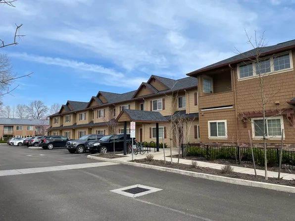 953 NW Circle Blvd, Corvallis, OR 97330