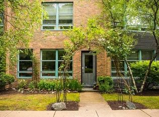 449 Lowell Ave APT 7, Newton, MA 02460
