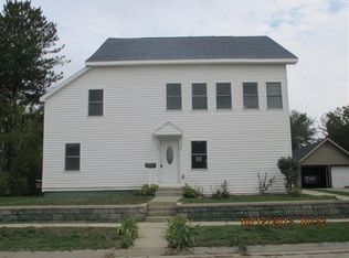 421 W Burns St, Portage, WI 53901