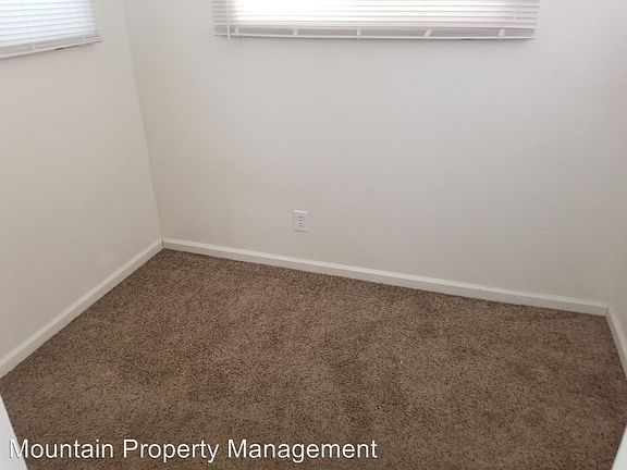 4th image of 653 Knoll Dr