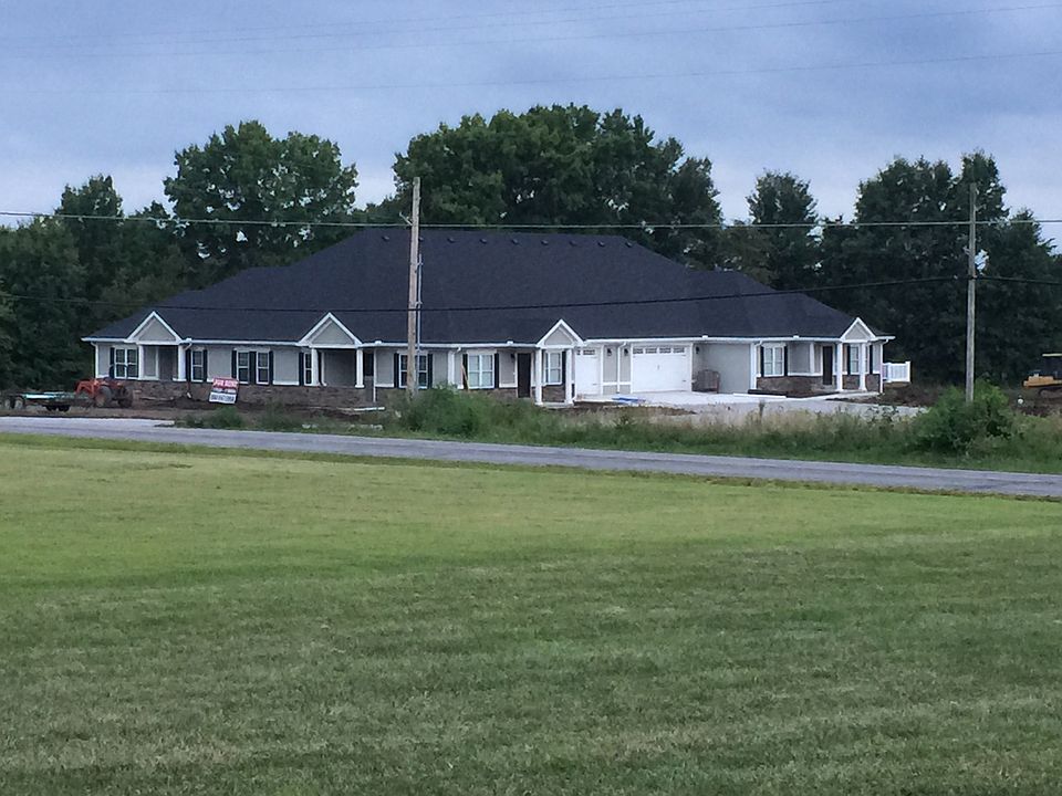 Quadplex on south side of Old 190