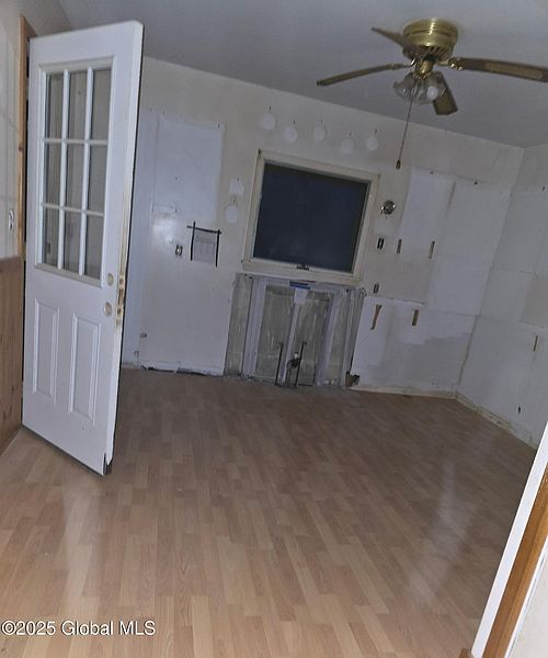 5th image of 1311 Schodack Valley Road