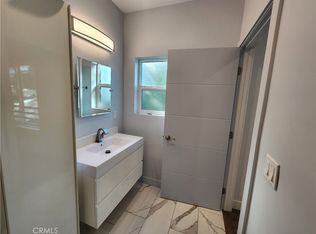 6848 Encino Ave #6848, Van Nuys, CA 91406