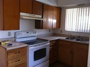 2nd image of 3824 N Ferndale Ave