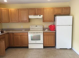 128 Broadway St APT 4, Colchester, CT 06415