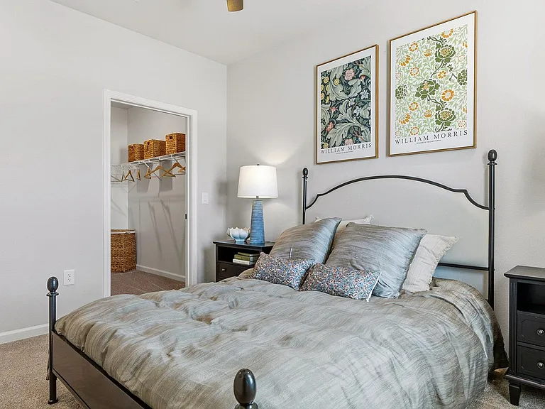Whispering Pointe Apartments — Photo 31