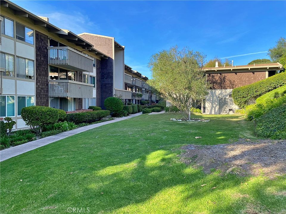 1st image of 6542 Ocean Crest Dr APT D209