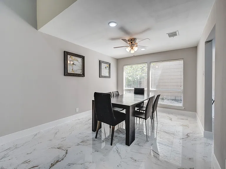 1626 S Kirkwood Rd — Photo 29