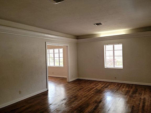 2nd image of 331 N B St #A