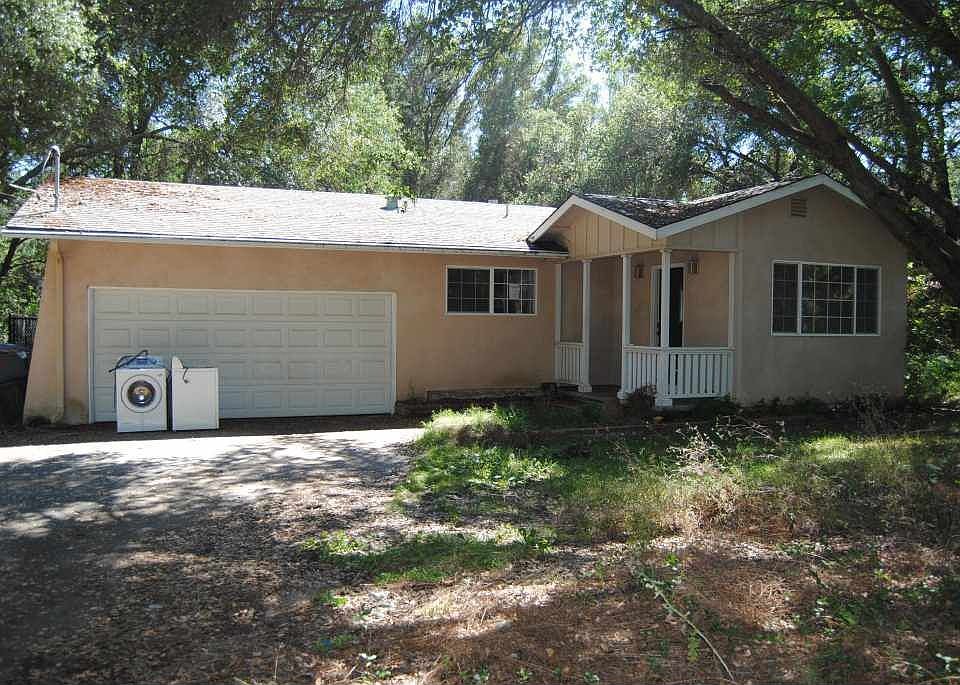 1st image of 2890 Tracy Ln