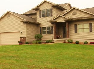 711 Swisher View Dr SW, Swisher, IA 52338