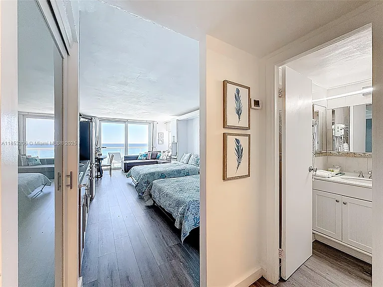 19201 Collins Ave #610 — Photo 9