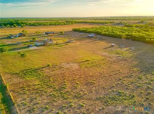 4958 County Road 117, Floresville, TX 78114