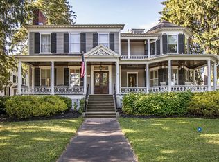 11 Albany St, Cazenovia, NY 13035