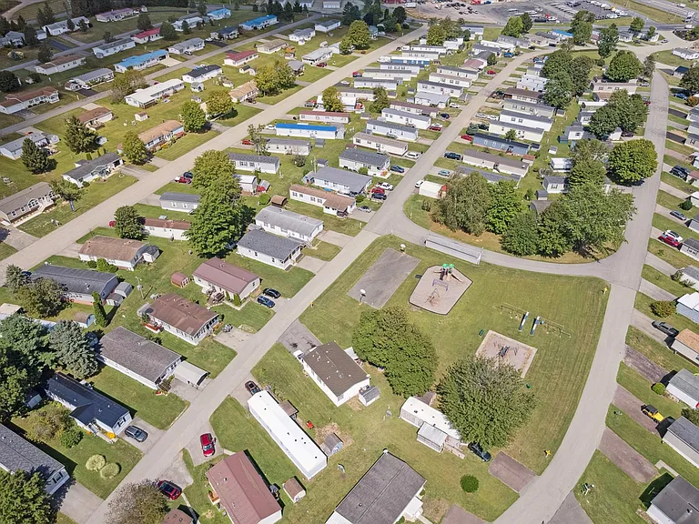 Sunny Acres — Photo 15