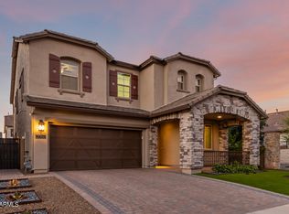 2098 E Warbler Rd, Gilbert, AZ 85297