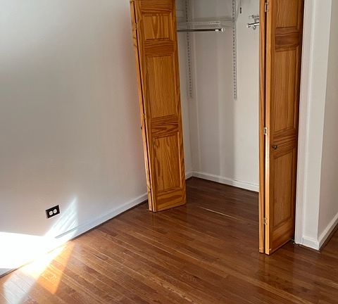 2nd image of 1111 Lake St