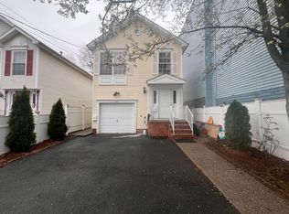 691 N 6th St #2, Newark, NJ 07107