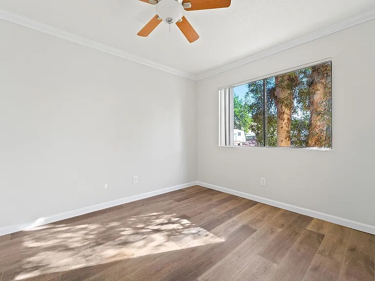 5025 Comanche Dr — Photo 18
