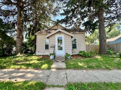 403 W 1st Ave, Indianola, IA, 50125