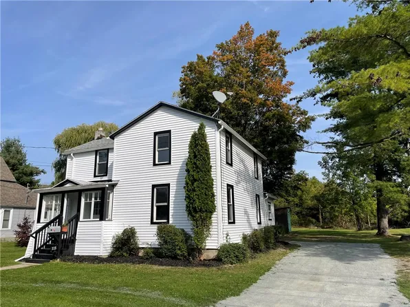 115 Garfield Ave, Penn Yan, NY 14527
