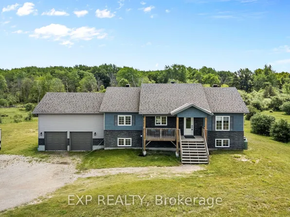 4153 Roger Stevens Dr, Montague, ON K7A 4S6